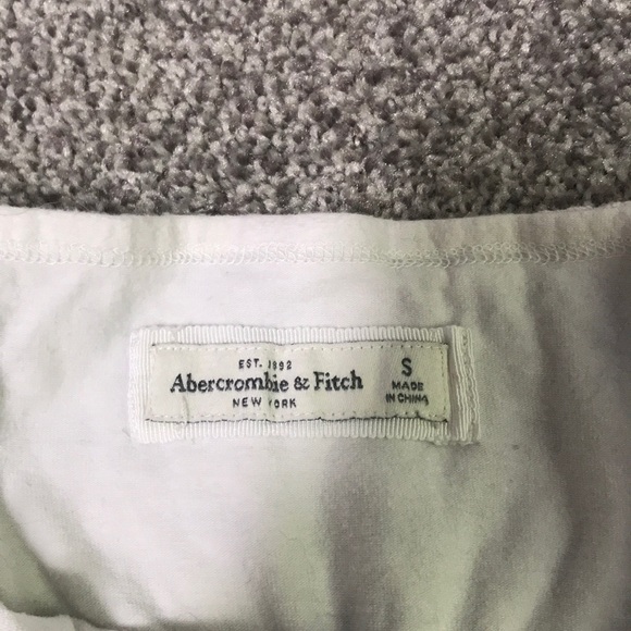 Abercrombie & Fitch skirt. - Picture 3 of 3